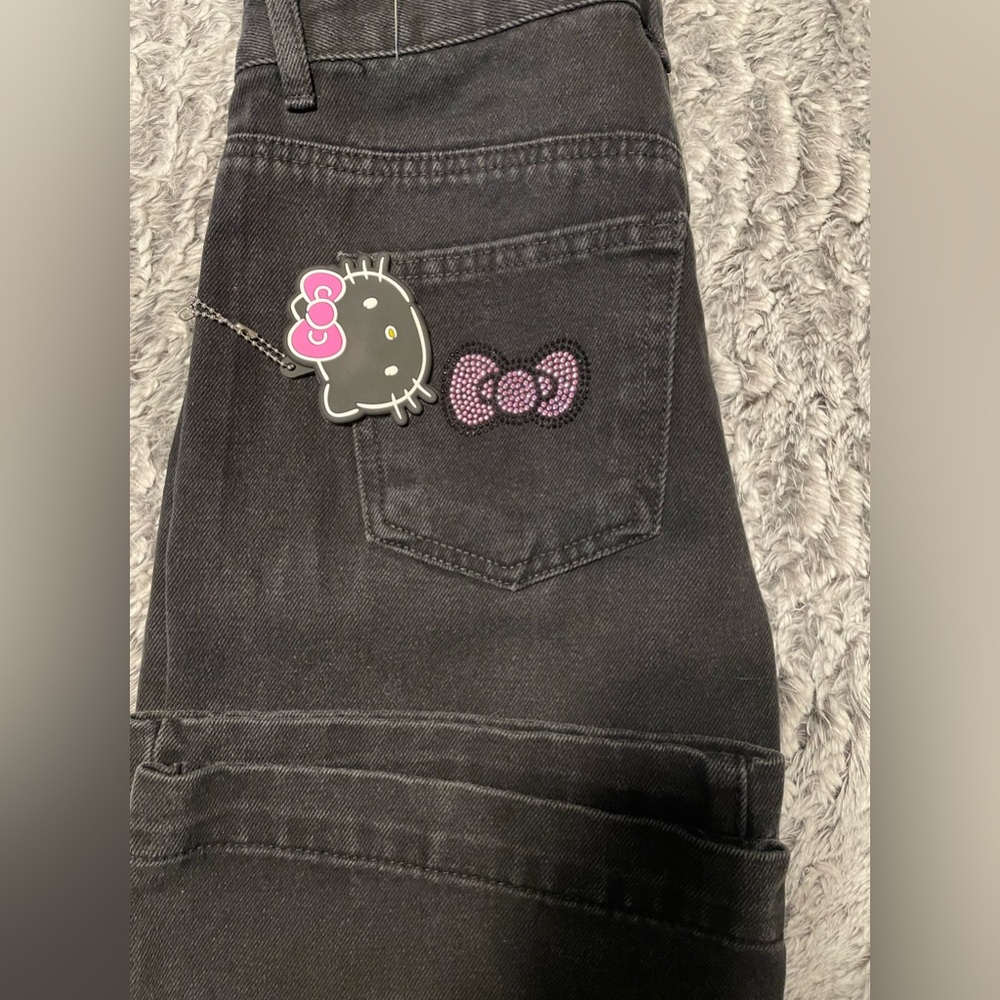 Rhinestone Hello Kitty Straight Jeans size 26 - Picture 4 of 6